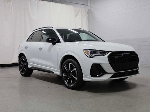 Used 2025 Audi Q3 2.0T Premium Plus w/ Premium Plus Package AWD/4WD image 13