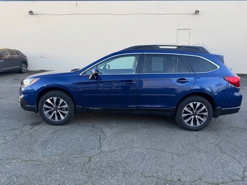Used 2016 Subaru Outback 2.5i Limited image 4