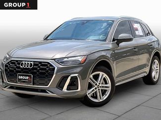 Used 2023 Audi Q5 e Premium w/ Convenience Package AWD/4WD video 1