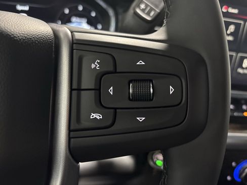 New 2026 GMC Sierra 1500 SLE image 17