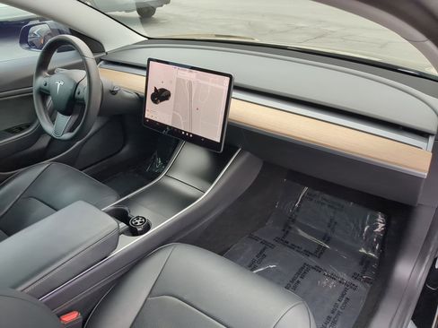 Used 2020 Tesla Model 3 Long Range image 35