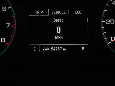 Used 2023 Chevrolet Traverse LS w/ Safety Package FWD image 8