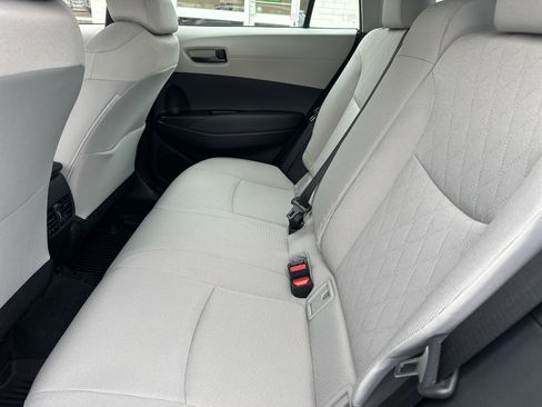 Used 2026 Toyota Corolla Cross L image 10