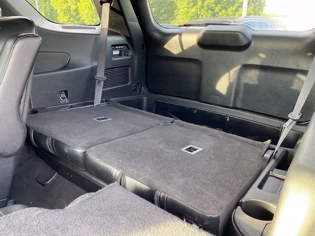 Used 2020 Ford Explorer Limited RWD image 16