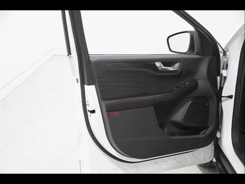 Certified 2024 Ford Escape ST-Line w/ Tech Pack #1 AWD/4WD image 5