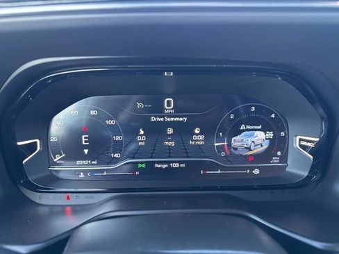 Used 2024 GMC Yukon Denali w/ LPO, Floor Liner Package AWD/4WD image 31
