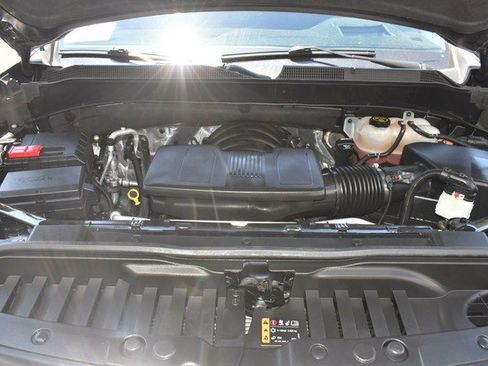 Used 2022 Chevrolet Silverado 1500 LTZ w/ Technology Package AWD/4WD image 30