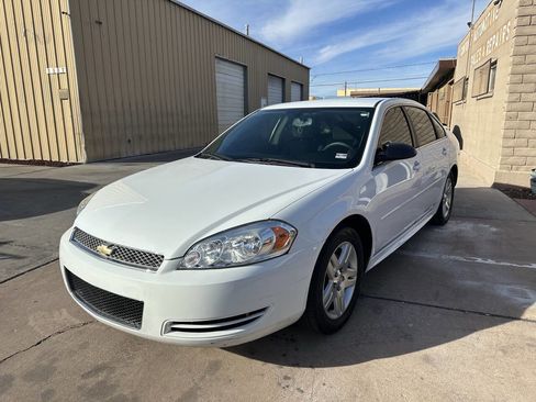 Used 2016 Chevrolet Impala LT image 3