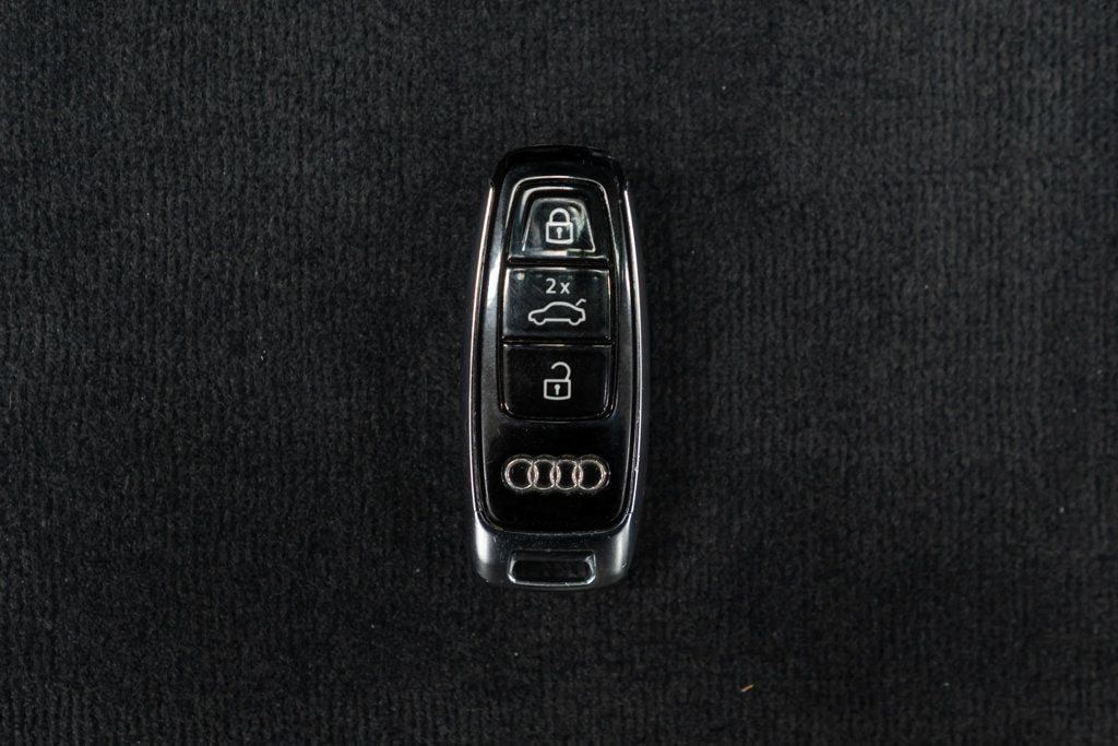 Used 2024 Audi Q8 e-tron Premium AWD/4WD image 55