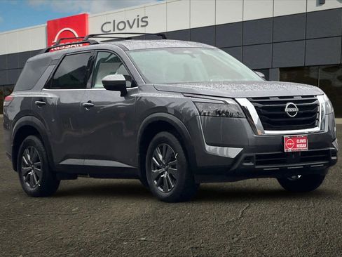 New 2025 Nissan Pathfinder SV image 10