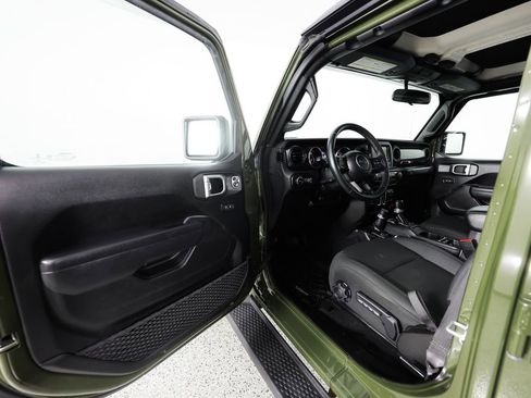 Used 2022 Jeep Wrangler Unlimited Sport AWD/4WD image 21