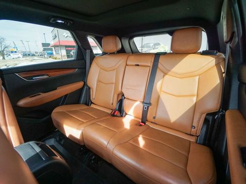 Used 2020 Cadillac XT5 Premium Luxury w/ LPO, Floor Liner Package image 32