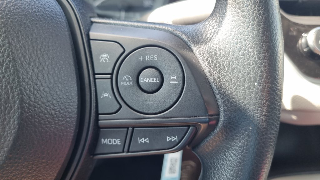 Used 2024 Toyota Corolla LE FWD image 22