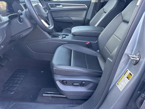 Used 2023 Volkswagen Atlas SE AWD/4WD image 16