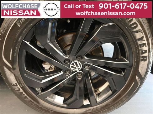 Used 2023 Volkswagen Atlas SE image 16