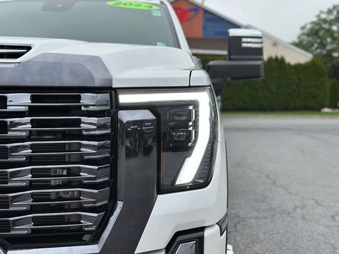Certified 2024 GMC Sierra 3500 Denali Ultimate AWD/4WD image 38