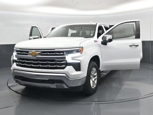 Used 2023 Chevrolet Silverado 1500 LTZ w/ LTZ Convenience Package II AWD/4WD image 58