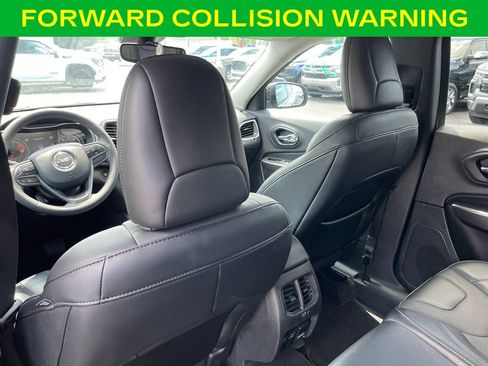 Used 2022 Jeep Cherokee Latitude Lux FWD image 16