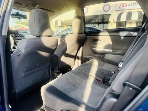 Used 2014 Toyota Prius V Two image 26