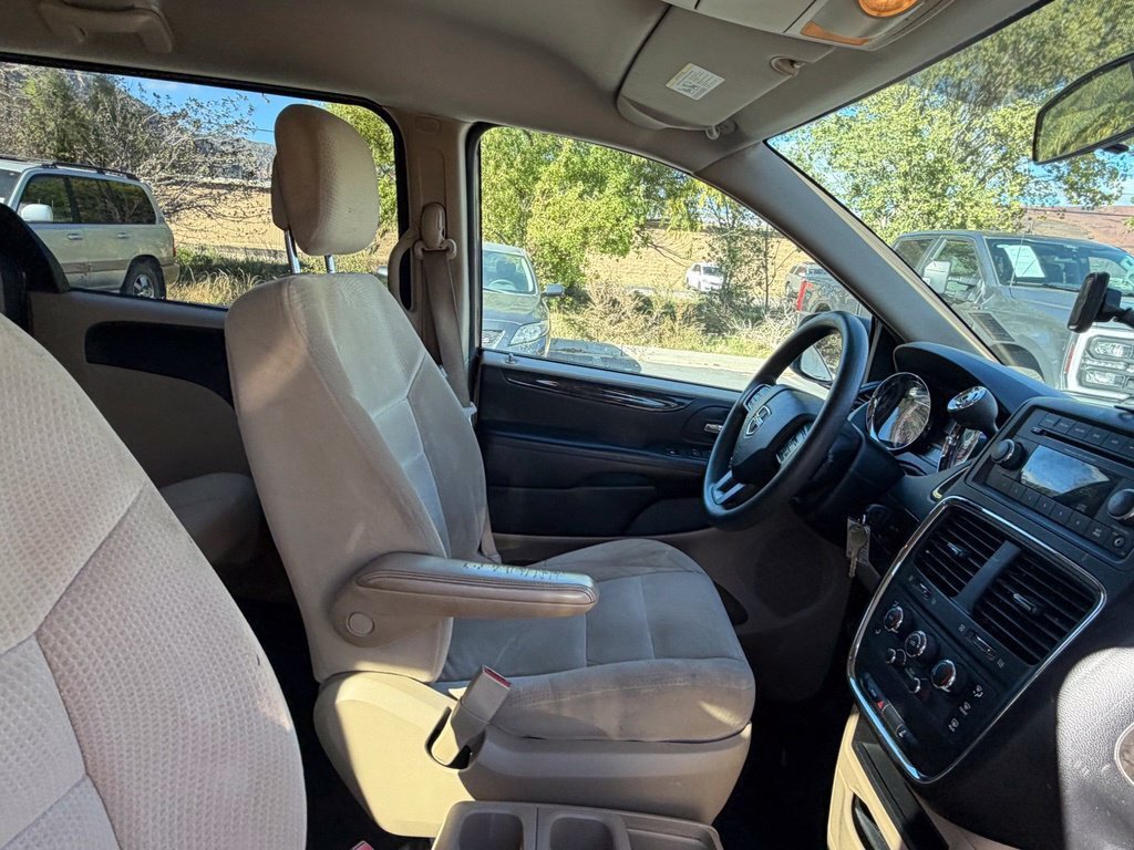 Used 2014 Dodge Grand Caravan SE w/ Quick Order Package 29E SE FWD image 14