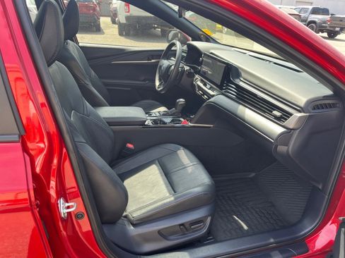 Used 2025 Toyota Camry XSE w/ Premium Package image 29