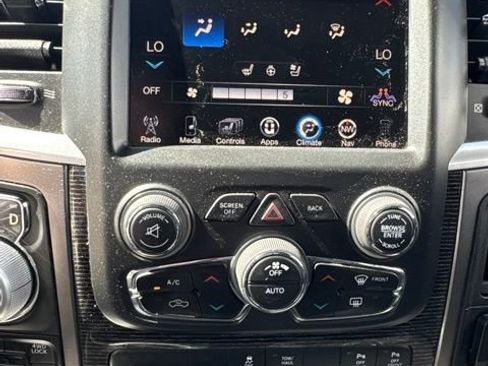 Used 2017 RAM 1500 Limited AWD/4WD image 17