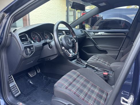 Used 2017 Volkswagen GTI S image 13