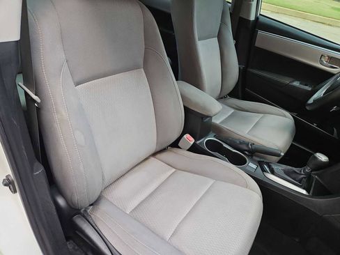 Used 2014 Toyota Corolla LE image 20