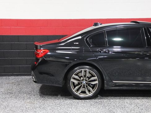 Used 2017 BMW M760i xDrive image 5