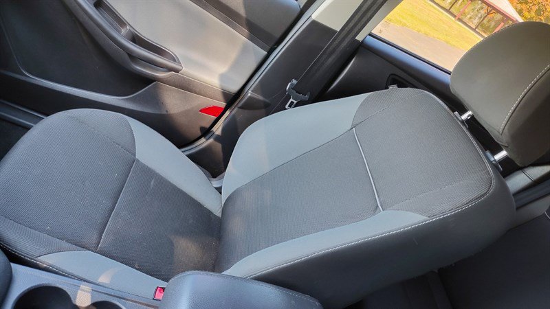 Used 2014 Ford Focus SE FWD image 16