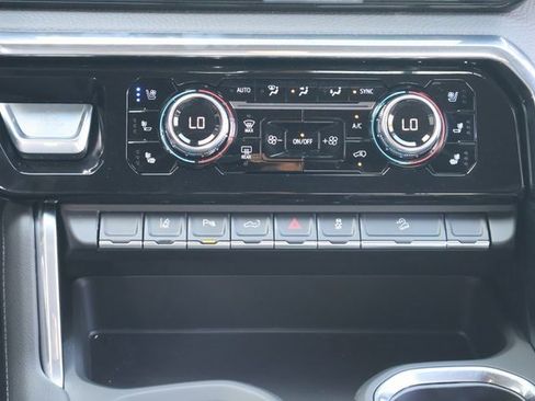 New 2026 GMC Sierra 2500 Denali w/ Denali Reserve Package image 19