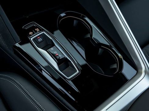 New 2025 Audi SQ5 Premium Plus AWD/4WD image 23