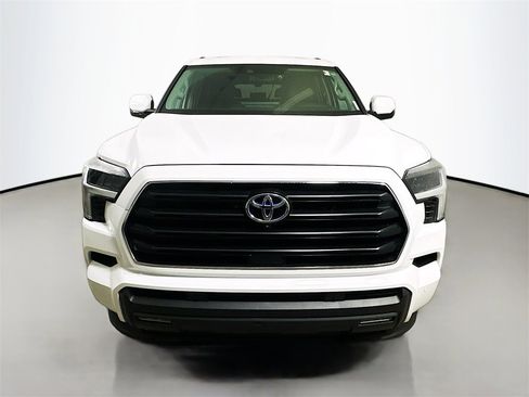 Used 2023 Toyota Sequoia SR5 image 2