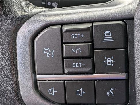 Used 2023 Ford F150 Lariat AWD/4WD image 11