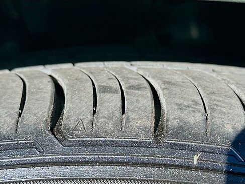 Used 2022 Dodge Challenger R/T w/ T/A Package image 34