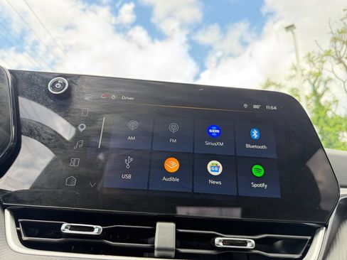 Used 2025 Chevrolet Equinox LT w/ Convenience Package II FWD image 19