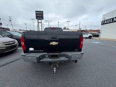 Used 2011 Chevrolet Silverado 3500 LTZ w/ LTZ Plus Package AWD/4WD image 5