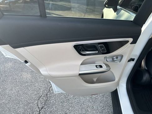 Certified 2024 Mercedes-Benz GLC 300 4MATIC image 25