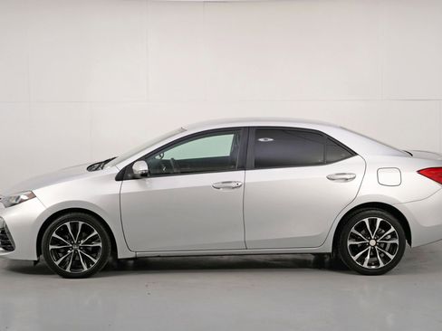 Used 2018 Toyota Corolla SE image 41