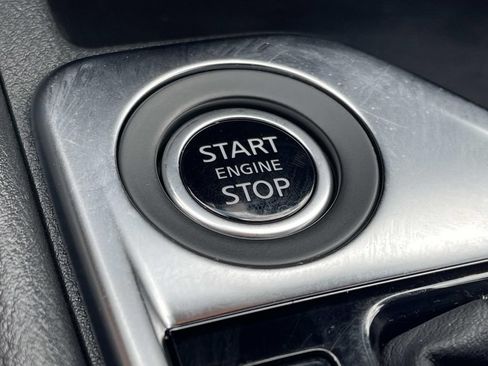 Certified 2025 Nissan Sentra SV w/ All-Weather Package FWD image 33