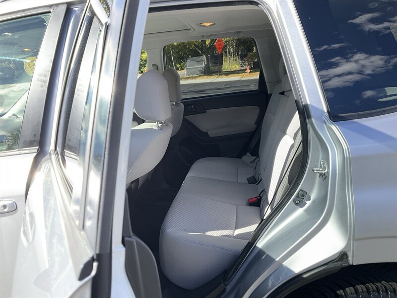 Used 2015 Subaru Forester 2.5i Premium w/ All-Weather Package AWD/4WD image 12