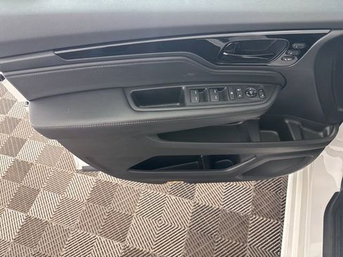 Used 2023 Honda Odyssey Touring image 20