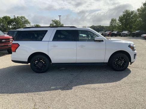 Used 2024 Ford Expedition Max XLT AWD/4WD image 16