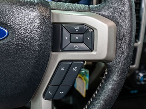 Used 2019 Ford F250 Lariat image 23