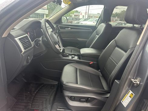Used 2023 Volkswagen Atlas SE w/ Black Wheel Package AWD/4WD image 16