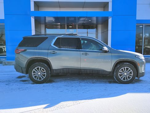 Used 2023 Chevrolet Traverse LT image 10