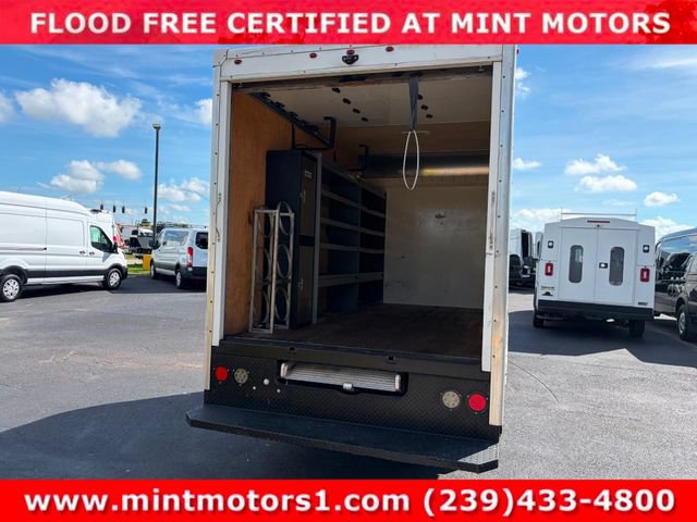 Used 2022 Chevrolet Express 3500 w/ Power Convenience Package RWD image 17