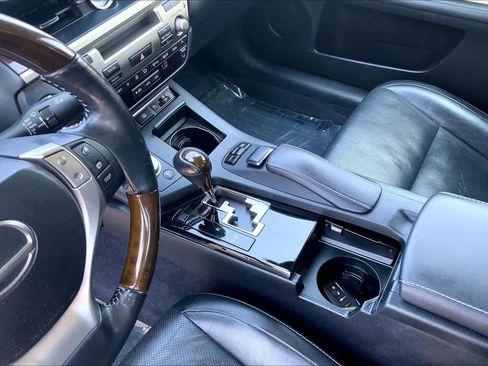 Used 2014 Lexus ES 350 w/ Luxury Package FWD image 16