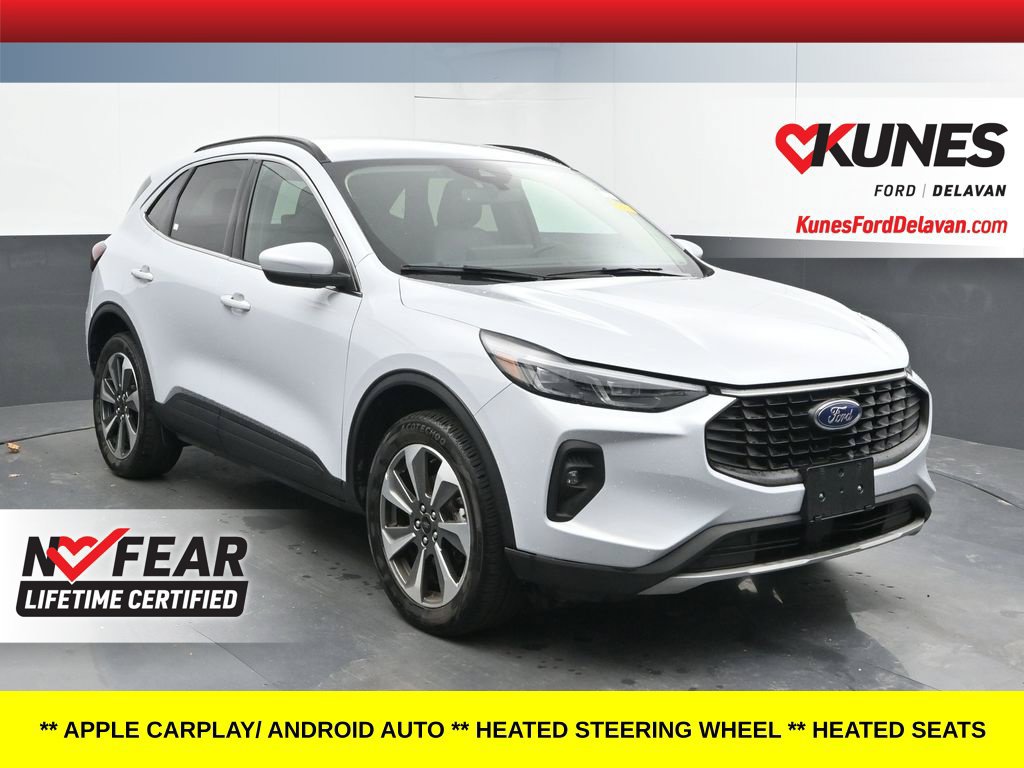 Used 2025 Ford Escape Platinum AWD/4WD image 1
