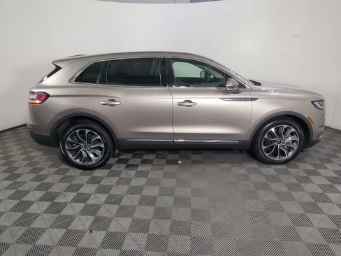 Used 2021 Lincoln Nautilus Reserve w/ Class II Trailer Tow Package AWD/4WD image 11